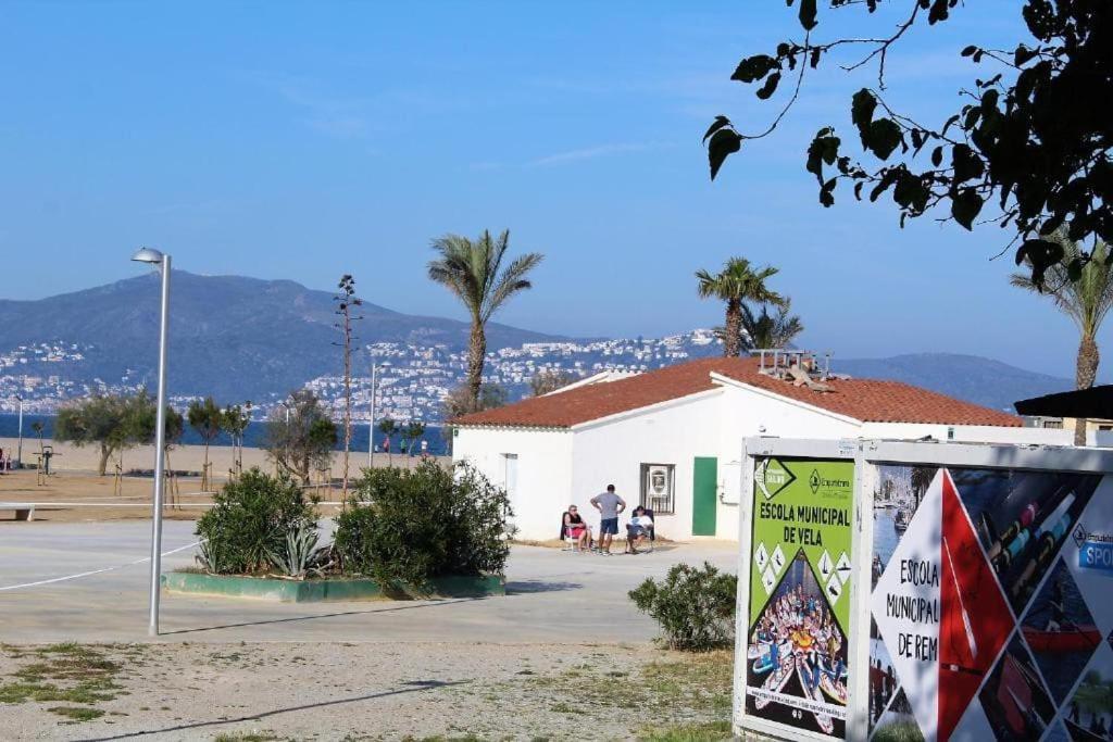 A16-Casa Con Barbacoa En La Playa Villa Емпуриабрава Екстериор снимка